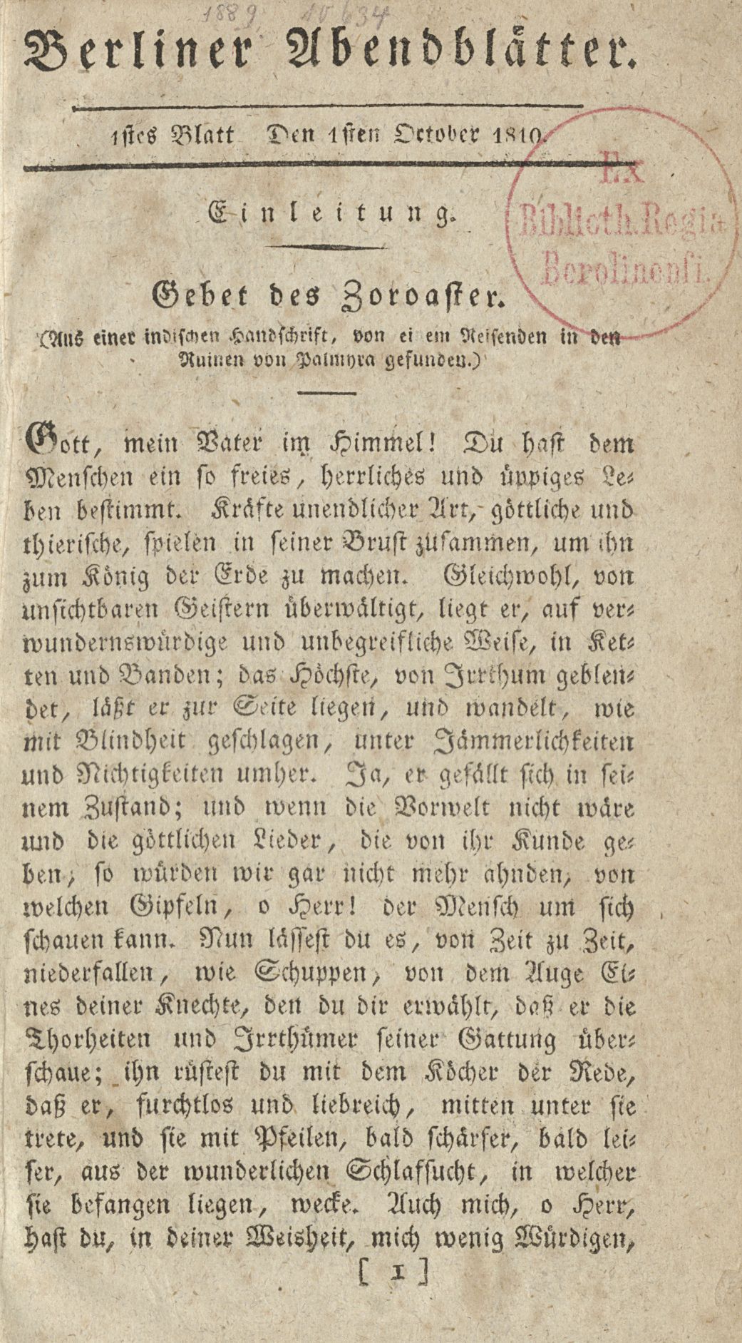 Eine historische Ausgabe der Berliner Abendblätter aus der Ausstellung NACHRICHTEN – NEWS im Museum für Kommunikation Berlin. Die gezeigte Zeitung ist aufgeschlagen und zeigt dicht bedruckte Textspalten mit klassischer Typografie des frühen 19. Jahrhunderts. Das Papier wirkt vergilbt, was auf sein Alter hinweist.